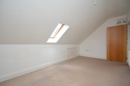 1 bedroom Flat for sale in Gloucester Road, Ross on wye, HR9