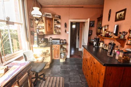 3 bedroom Terraced House for sale in Gloucester Road, Ross on wye, HR9