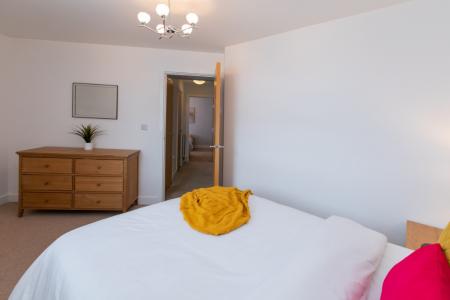 5 bedroom Semi-detached house for sale in Green Wilding Road, Hereford, HR1