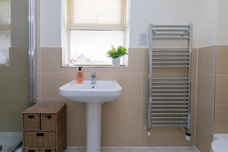 5 bedroom Semi-detached house for sale in Green Wilding Road, Hereford, HR1