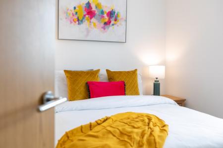 5 bedroom Semi-detached house for sale in Green Wilding Road, Hereford, HR1