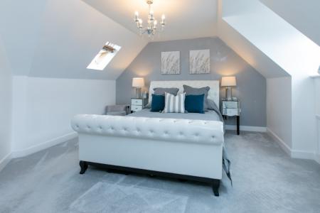 5 bedroom Semi-detached house for sale in Green Wilding Road, Hereford, HR1