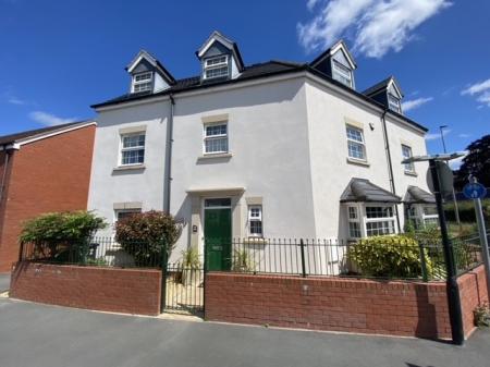 5 bedroom Semi-detached house for sale in Green Wilding Road, Hereford, HR1