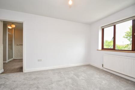 3 bedroom Detached house for sale in Hamlen Close, Huntley, GL19