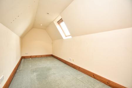 5 bedroom Detached house for sale in Ledbury Road, Ross-on-Wye, HR9