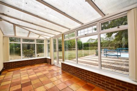 5 bedroom Detached house for sale in Ledbury Road, Ross-on-Wye, HR9