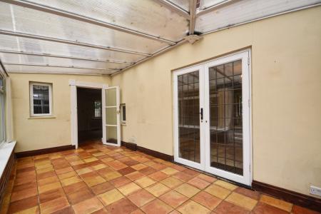 5 bedroom Detached house for sale in Ledbury Road, Ross-on-Wye, HR9