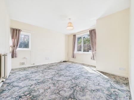 2 bedroom Semi-detached house for sale in Poplar Road, Clehonger, Clehonger, HR2