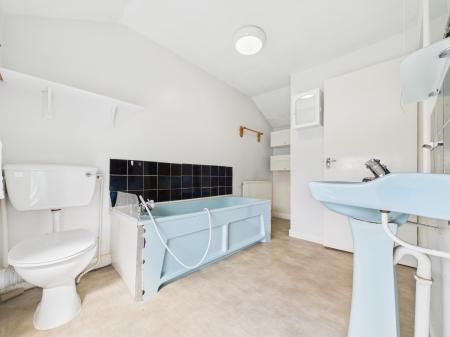 2 bedroom Semi-detached house for sale in Poplar Road, Clehonger, Clehonger, HR2