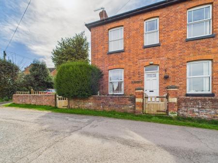 2 bedroom Semi-detached house for sale in Poplar Road, Clehonger, Clehonger, HR2