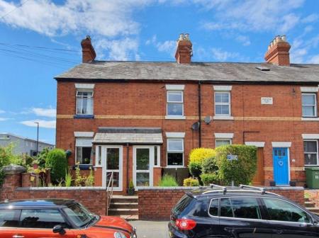 2 bedroom Terraced House for sale in Station Road, Hereford, HR4