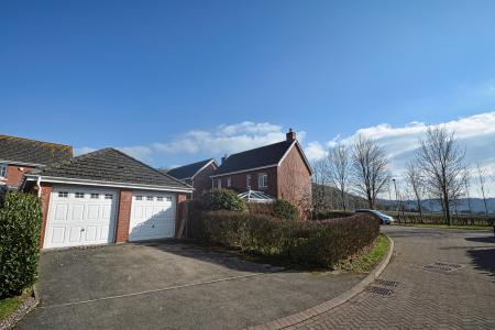5 bedroom Detached house for sale in Sugarloaf Crescent, Ross-on-Wye, HR9