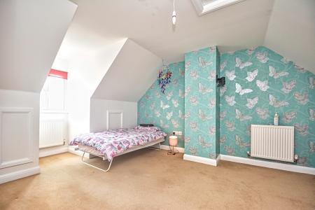 5 bedroom Detached house for sale in Sugarloaf Crescent, Ross-on-Wye, HR9