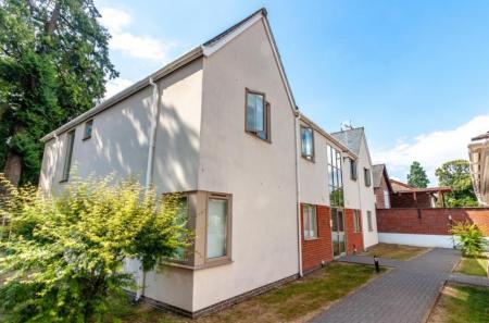 2 bedroom Flat for sale in Walford Road, Ross-on-Wye, HR9