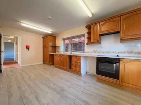 3 bedroom Bungalow for sale in Hillview, Bush Bank, Hereford, HR4
