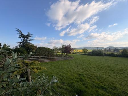 3 bedroom Bungalow for sale in Hillview, Bush Bank, Hereford, HR4