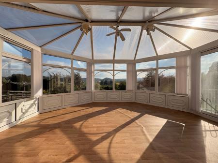 3 bedroom Bungalow for sale in Hillview, Bush Bank, Hereford, HR4