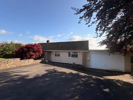 3 bedroom Bungalow for sale in Hillview, Bush Bank, Hereford, HR4