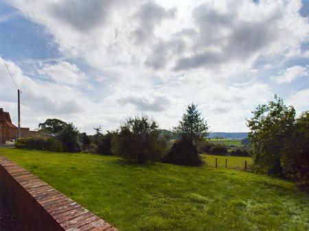 3 bedroom Bungalow for sale in Bush Bank, Hereford, HR4