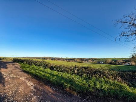 5 bedroom Detached house for sale in Underhill Access, Foy, Ross-on-Wye, HR9