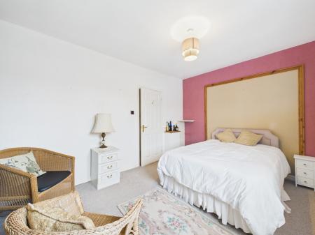 2 bedroom Terraced House for sale in Crofts Lane, Ross-on-Wye, HR9