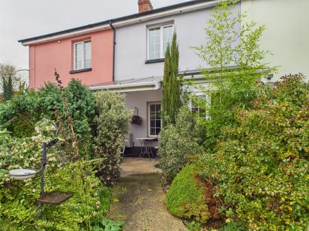 2 bedroom Terraced House for sale in Crofts Lane, Ross-on-Wye, HR9