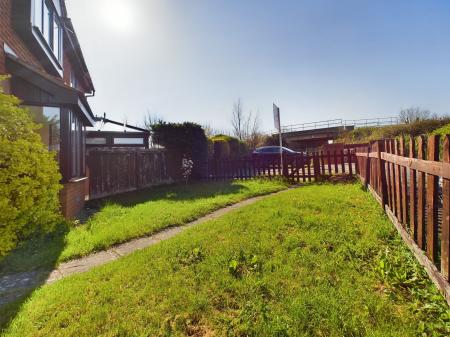 1 bedroom Terraced House to let in The Shires, Lower Bullingham, Hereford, HR2