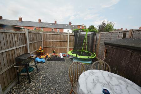 2 bedroom End of terrace house for sale in Golden Lion Close, Holmer, Hereford, HR4