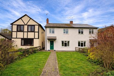 3 bedroom Semi-detached house for sale in Bearcroft, Weobley, Hereford, HR4