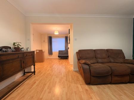 3 bedroom Terraced House to let in Dunoon Mead, Newton Farm, Hereford, HR2