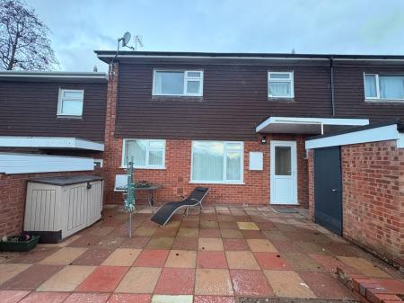 3 bedroom Terraced House to let in Dunoon Mead, Newton Farm, Hereford, HR2