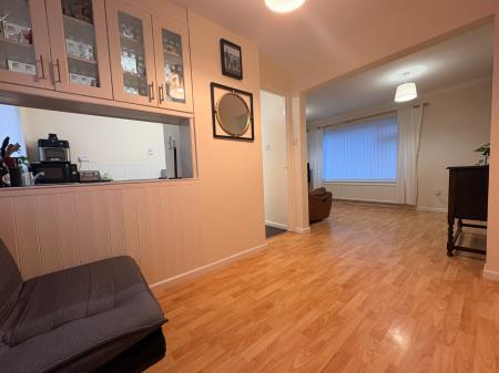 3 bedroom Terraced House to let in Dunoon Mead, Newton Farm, Hereford, HR2