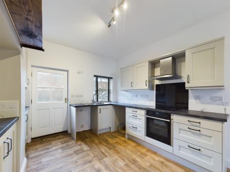 4 bedroom Town house to let in St Nicholas Street, Hereford, HR4