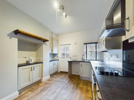 4 bedroom Town house to let in St Nicholas Street, Hereford, HR4