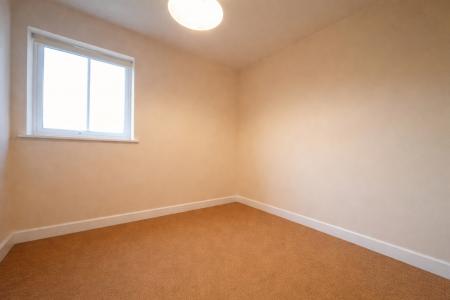 2 bedroom Flat to let in Huskinsons Drive, Hereford, HR1
