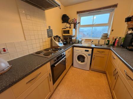 2 bedroom Flat to let in Huskinsons Drive, Hereford, HR1
