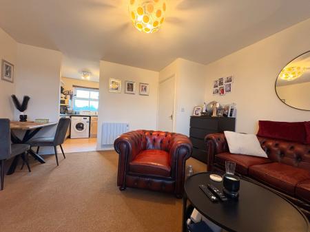 2 bedroom Flat to let in Huskinsons Drive, Hereford, HR1