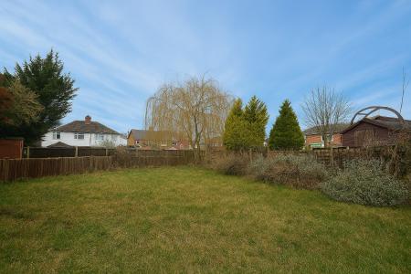 2 bedroom Semi-detached house for sale in Poole Close, Hereford, HR2