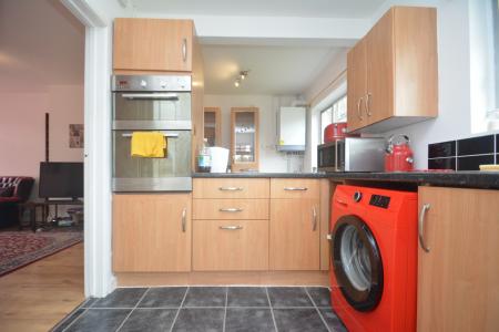 2 bedroom Semi-detached house for sale in Poole Close, Hereford, HR2