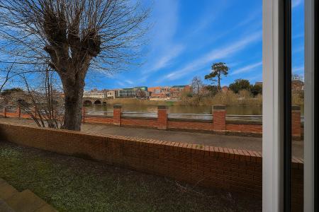 1 bedroom Flat to let in Wye Street, Hereford, HR2