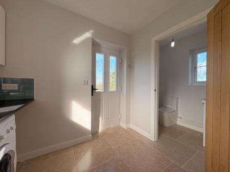 3 bedroom Detached house to let in High Meadow, Bridstow, Ross-on-Wye, HR9