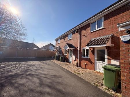 1 bedroom Terraced House to let in Hoarwithy Road, Hereford, HR2