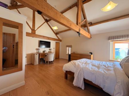 4 bedroom Barn Conversion to let in Hill of Eaton, Foy, Ross-on-Wye, HR9