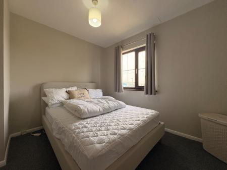 2 bedroom Flat to let in Chave Court Close, Hereford, HR4