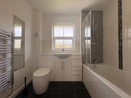 4 bedroom Detached house to let in St James Close, Bartestree, HR1