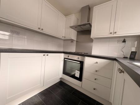 2 bedroom Terraced House to let in Asquith Close, Hereford, HR4