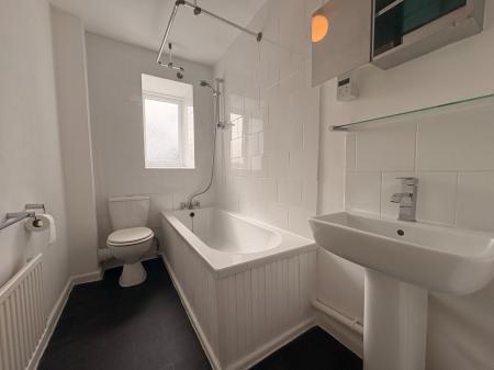 2 bedroom Terraced House to let in Asquith Close, Hereford, HR4