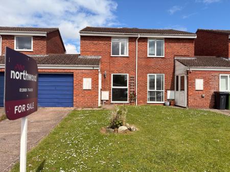 2 bedroom Semi-detached house for sale in Duxmere Drive, Ross-on-Wye, HR9