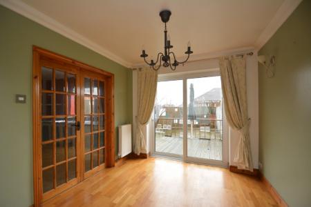 4 bedroom Semi-detached house to let in Arkwright Close, Whitecross, Hereford, HR4