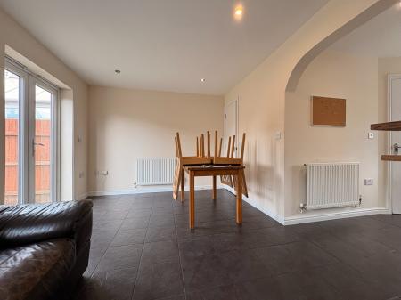 3 bedroom Town house to let in Railway View, Barrs Court Road, Hereford, HR1